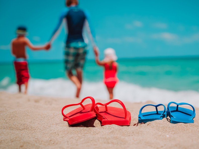 chaussures de piscine et de plage